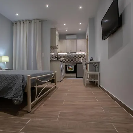 Dimitris * Corfu (city)